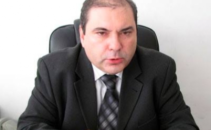 Политолог: Неэффективная позиция Азербайджана не позволяет добиться прогресса на переговорах по Карабаху
