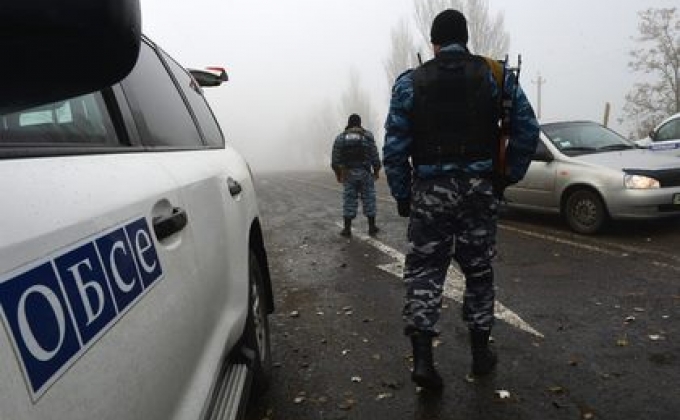 Наблюдатели ОБСЕ попали под обстрел на востоке Украины