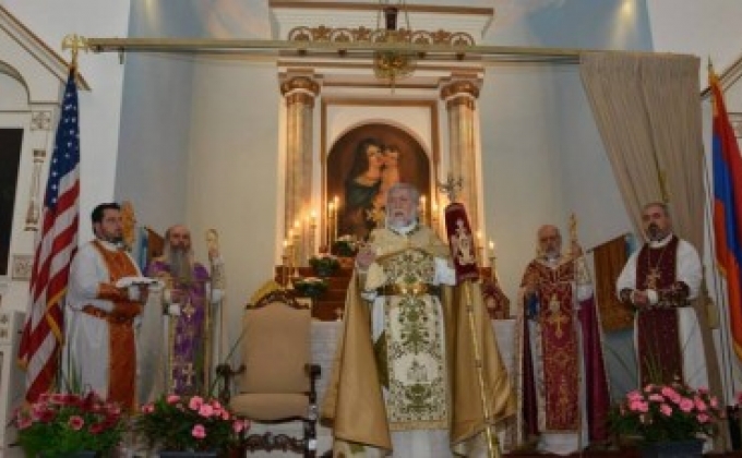 Արամ Ա կաթողիկոսը պատարագ է մատուցել Նյու Յորքի հայկական եկեղեցում