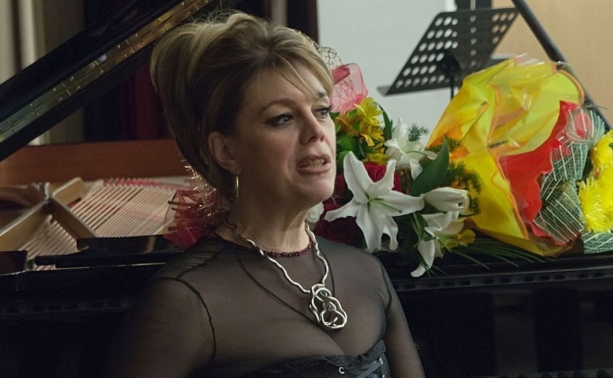 ԼՂՀ այցելած երգչուհի Լյուբով Կազարնովսկայան՝ Ադրբեջանի սեւ ցուցակում