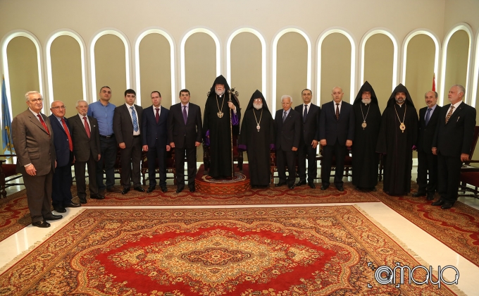 Премьер-министр Карабаха в Ливане встретился с армянскими и иностранными инвесторами