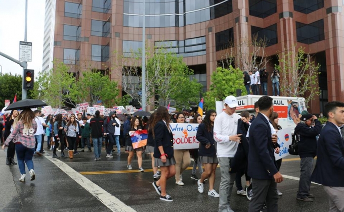 Ни одной пяди – армяне провели в Лос-Анджелесе многотысячную акцию протеста воле консульства Азербайджана