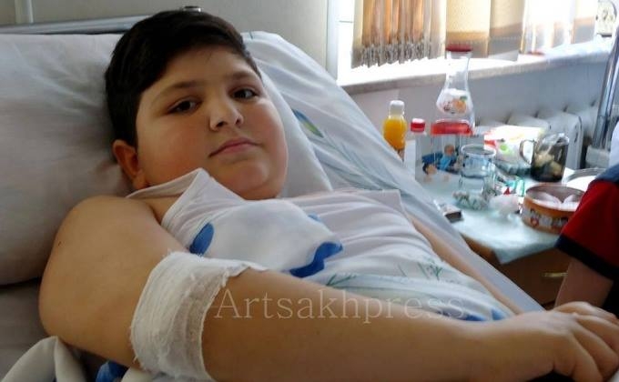 Թշնամու արկակոծությունից վիրավորված 12-ամյա Վարդան Անդրեասյանը    երկուշաբթի  դուրս կգրվի. գլխավոր բժիշկ