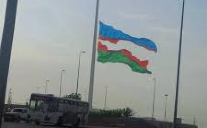Порвался главный флаг Азербайджана