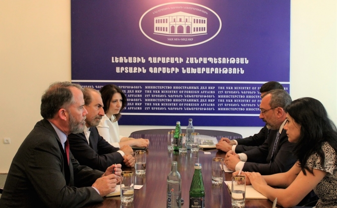 NKR Foreign Minister Received Members of the Children of Armenia Fund