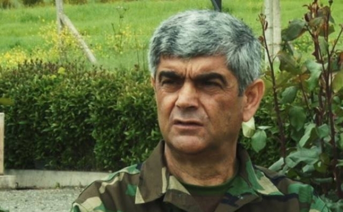Վիտալի Բալասանյանն այս պահին բանակցում է ոստիկանության գունդը գրաված զինյալների հետ. նա շտապ Երևան է մեկնել