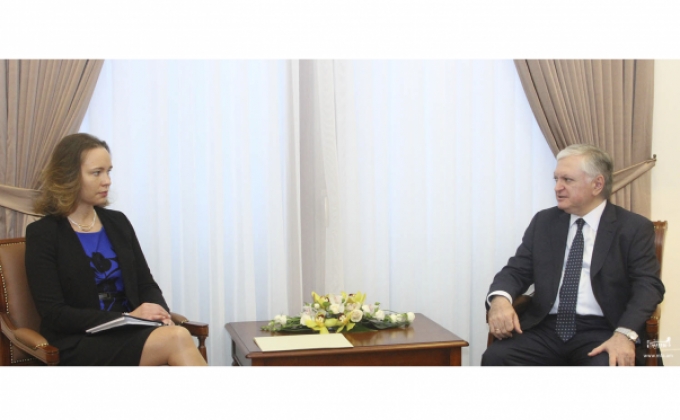 Министр ИД Армении Эдвард Налбандян получил копии верительных грамот от новоназначенного посла Эстонии