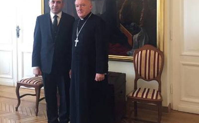 Ambassador, Archbishop of Warsaw discuss Armenians in Poland