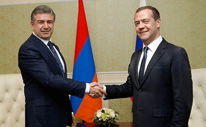 Карен Карапетян по приглашению Дмитрия Медведева с двухдневным официальным визитом отправится в Россию