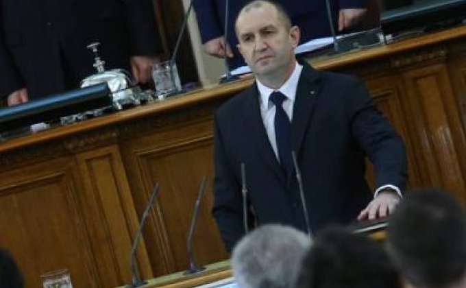 Новый президент Болгарии принял присягу
