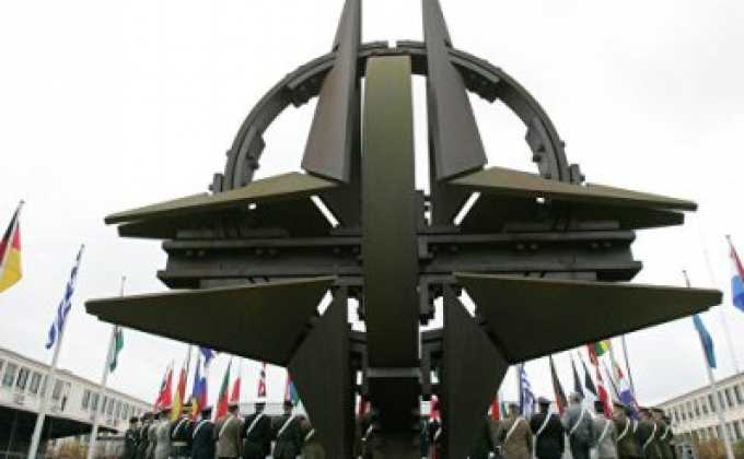 Министр обороны Турции считает необходимым реформировать структуру НАТО