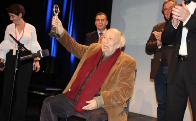 Istanbul-Armenian photographer Ara Guler awarded with Honorary Prize in Germany