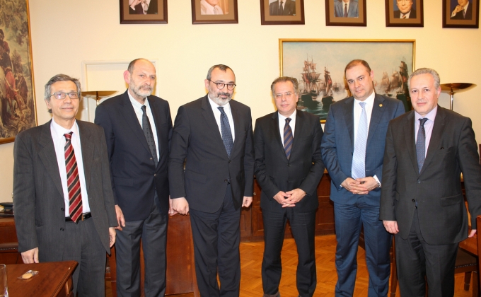 Artsakh Minister of Foreign Affairs met with representatives of the Political Forces of Greece