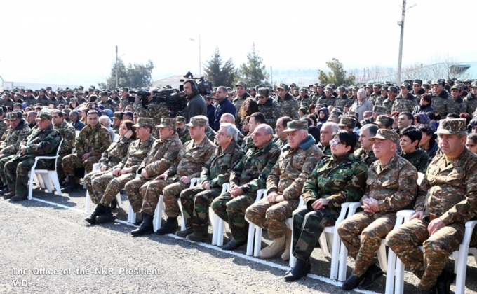 Президенты Арцаха и Армении посетили ряд воинских частей Армии обороны