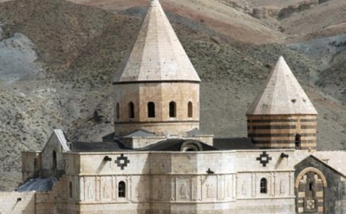 Итальянское издание: Наследие Ирана становится ещё богаче от древних христианских храмов
