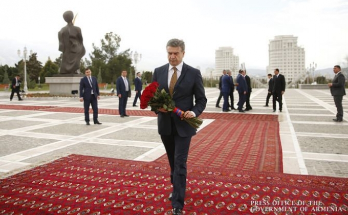 Armenia’s PM completes visit to Turkmenistan
