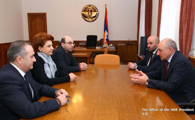 Бако Саакян принял прибывшую в Арцах группу депутатов Национального собрания Республики Армения