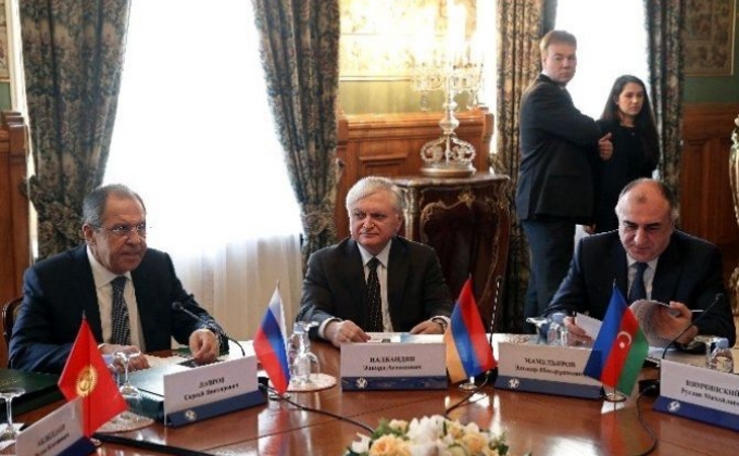Russian, Armenian and Azerbaijani FMs to discuss Karabakh