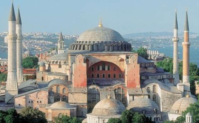 МИД Греции осудил чтение Корана в соборе Святой Софии в Стамбуле