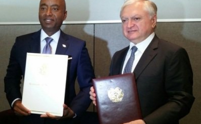 Главы МИД Армении и Багам подписали протокол об установлении дипломатических отношений