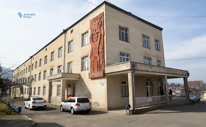 Doctors from USA performing free operations at Stepanakert Maternity Hospital