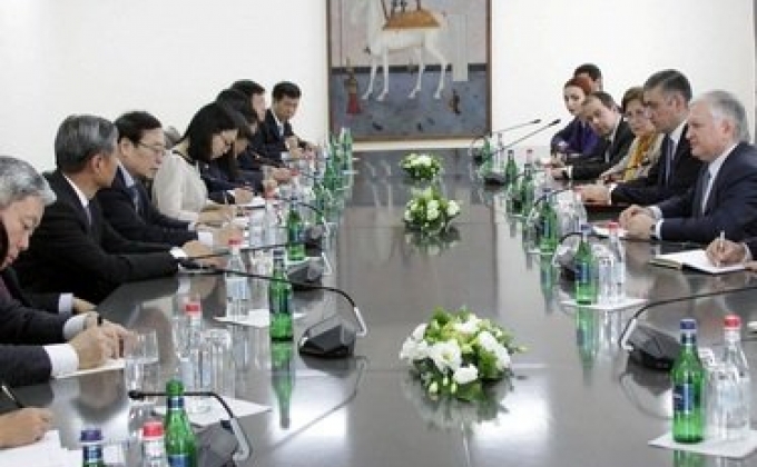 Глава МИД Армении и комиссар по безопасности КНР обсудили вопросы сотрудничества