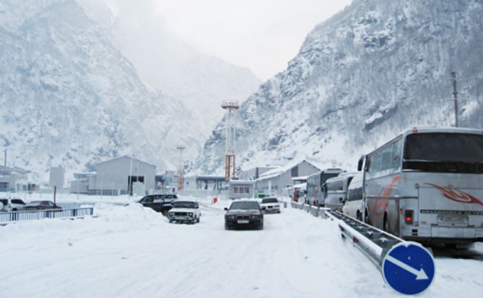 Автодорога Степанцминда – Ларс закрыта для проезда грузовых автомобилей