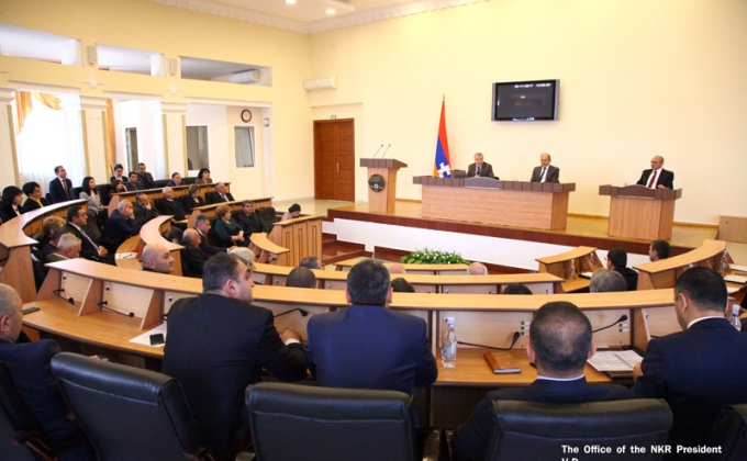 President Bako Sahakyan partakes in the National Assembly plenary session