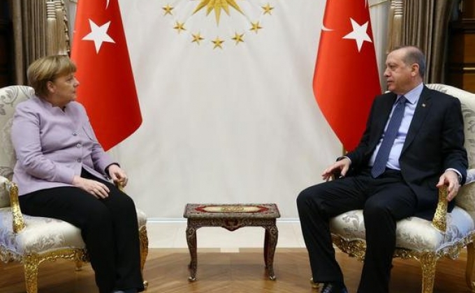 Turkey’s Erdogan, Chancellor Merkel hold phone talk
