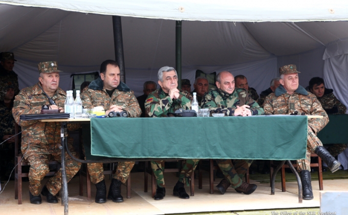 Bako Sahakyan together with Serzh Sargsyan visit a number of military units in Artsakh (photo)