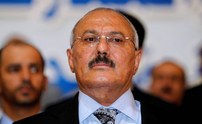 Yemen ex-president shot dead during heavy fighting in Sanaa