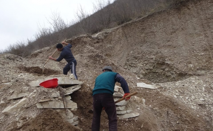 В селе Ашан  обнаружены склеп и несколько глиняных сосудов