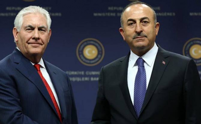 Глава МИД Турции и госсекретарь США провели телефонный разговор