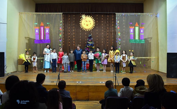В Степанакерте состоялась премьера детского спектакля «Золушка» (фото)