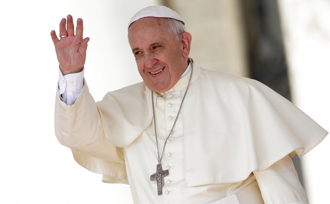 Pope Francis arrives in Peru