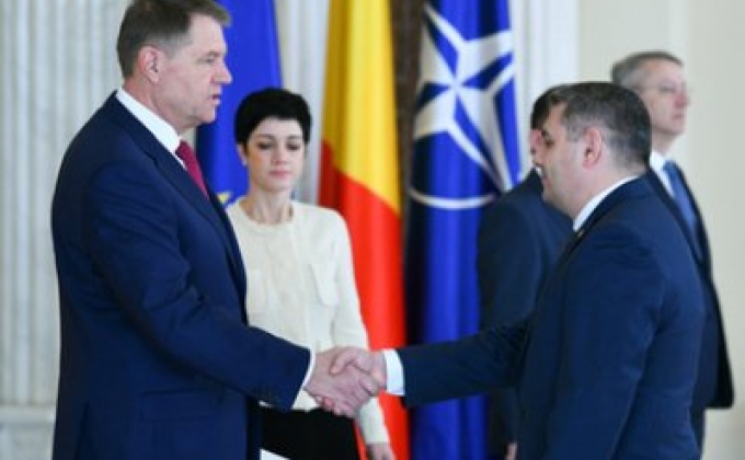 Посол Сергей Минасян вручил свои верительные грамоты президенту Румынии