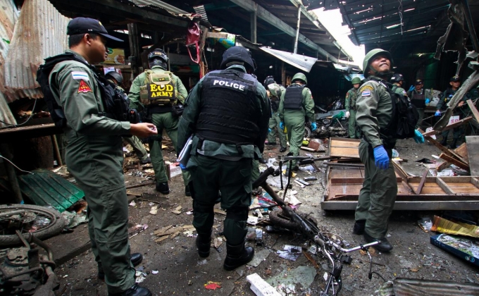 Bomb in market in Thailand's south kills three, wounds 18: security official
