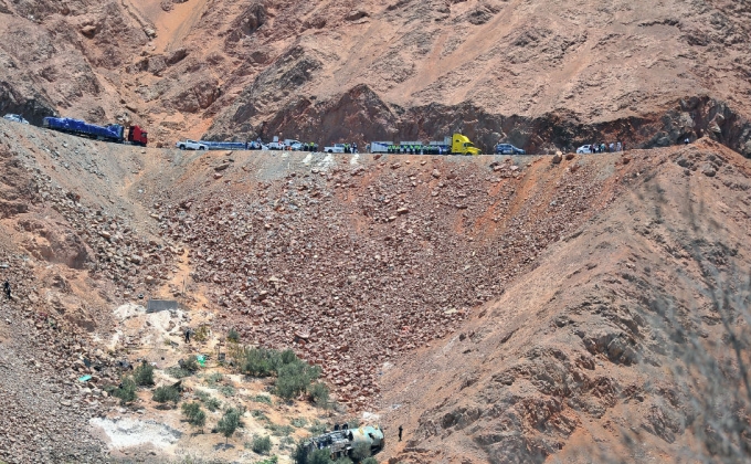 At least 44 die in Peru after bus plunges into ravine