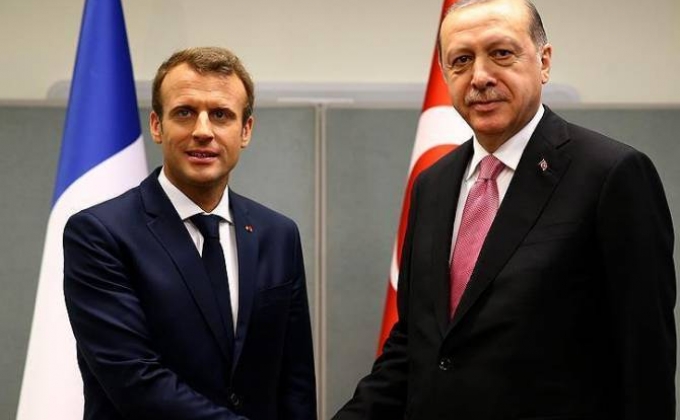 Turkey’s Erdogan holds phone conversation with French counterpar