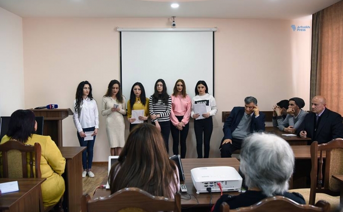 В Степанакерте состоялось мероприятие, посвященное Всемирному дню поэзии