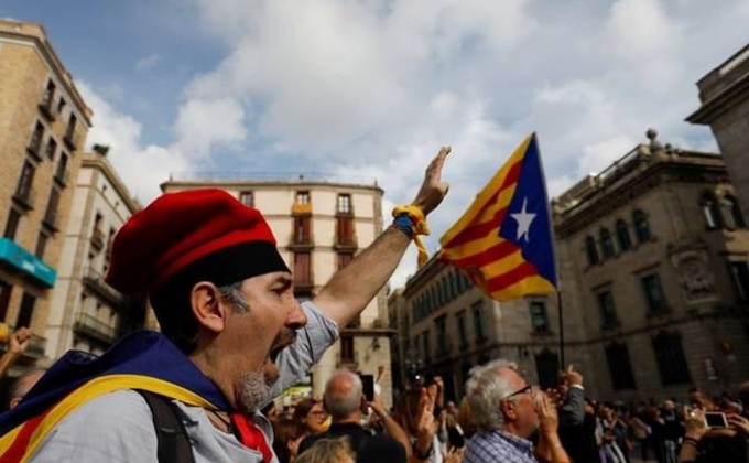 Իսպանիայի իշխանությունները պաշտոնանկ են արել Կատալոնիայի 260 քաղաքական գործիչների