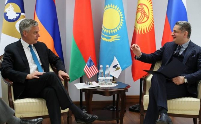 Տիգրան Սարգսյանը և ՌԴ-ում ԱՄՆ դեսպանը քննարկել են ԵՏՀ-ի և Միացյալ Նահանգների միջև հարաբերությունների ձևավորումը