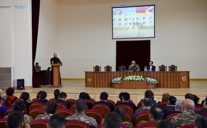 В Степанакерте прошла общеармейская конференция