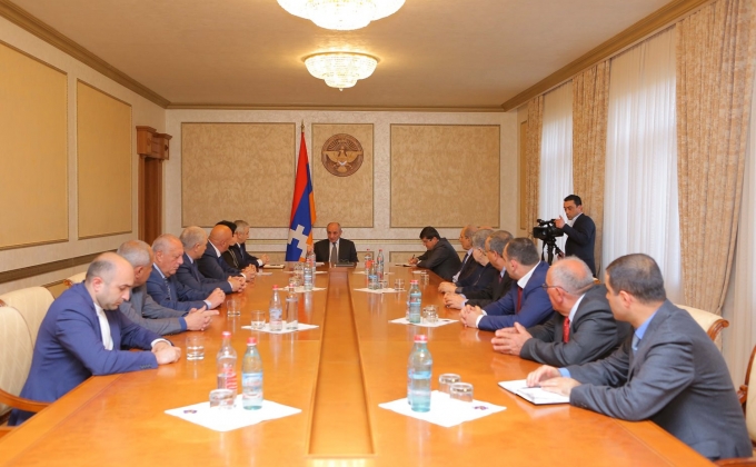 Президент Республики Арцах Бако Саакян провел рабочее совещание