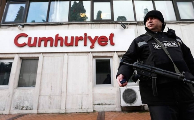 Թուրքիայում Cumhuriyet պարբերականի 15 աշխատակից է դատապարտվել