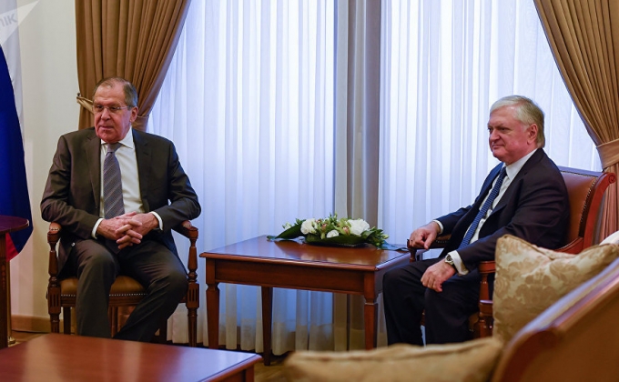Acting Armenian FM meets Lavrov in Moscow