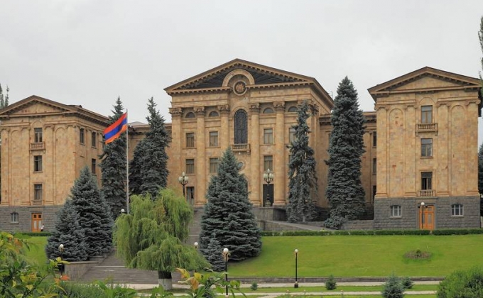 Armenian lawmakers hold special session to elect PM