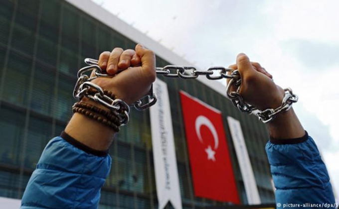 RSF reports historic decline in press freedom in Turkey