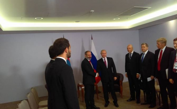 Putin-Pashinyan meeting kicks off in Sochi, Russia