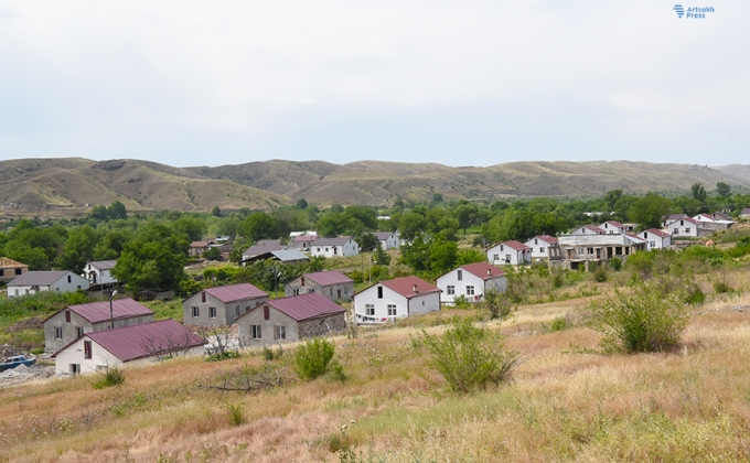 50 new detached houses being built in Artsakh village